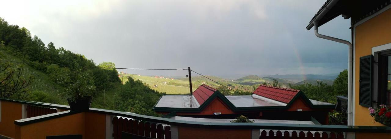 Bed and Breakfast Weingut Stoff Kitzeck im Sausal Exteriér fotografie